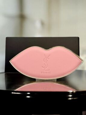 YSL Yves Saint Laurent Beaute 
Mirror NEW